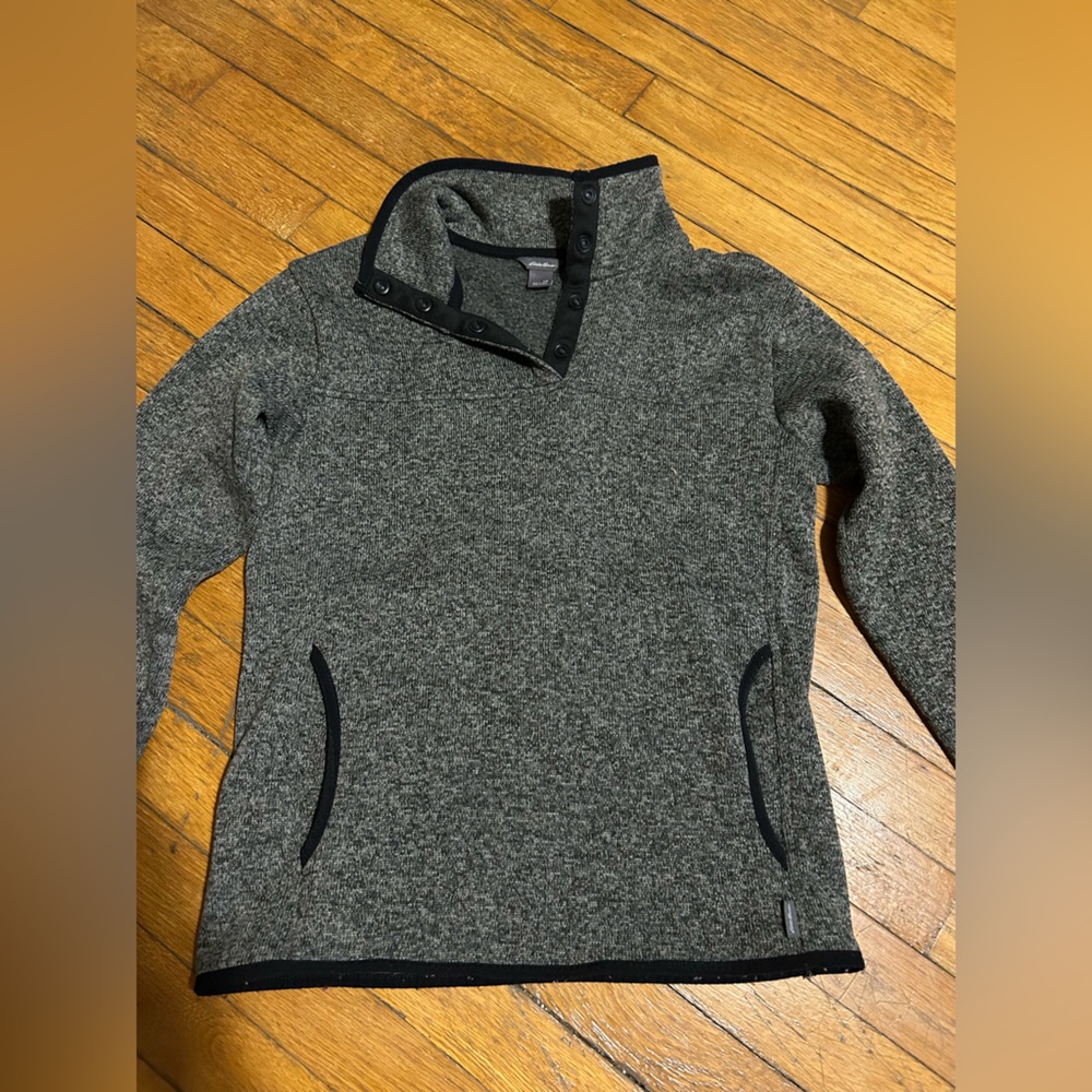 Women’s Gray Eddie Bauer Sweater 1/5 Button with Black Accents XS